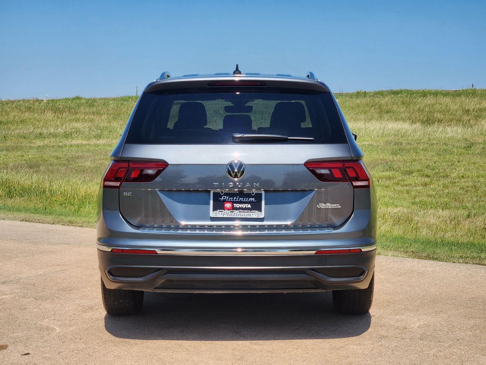2024 Volkswagen Tiguan 2.0T SE