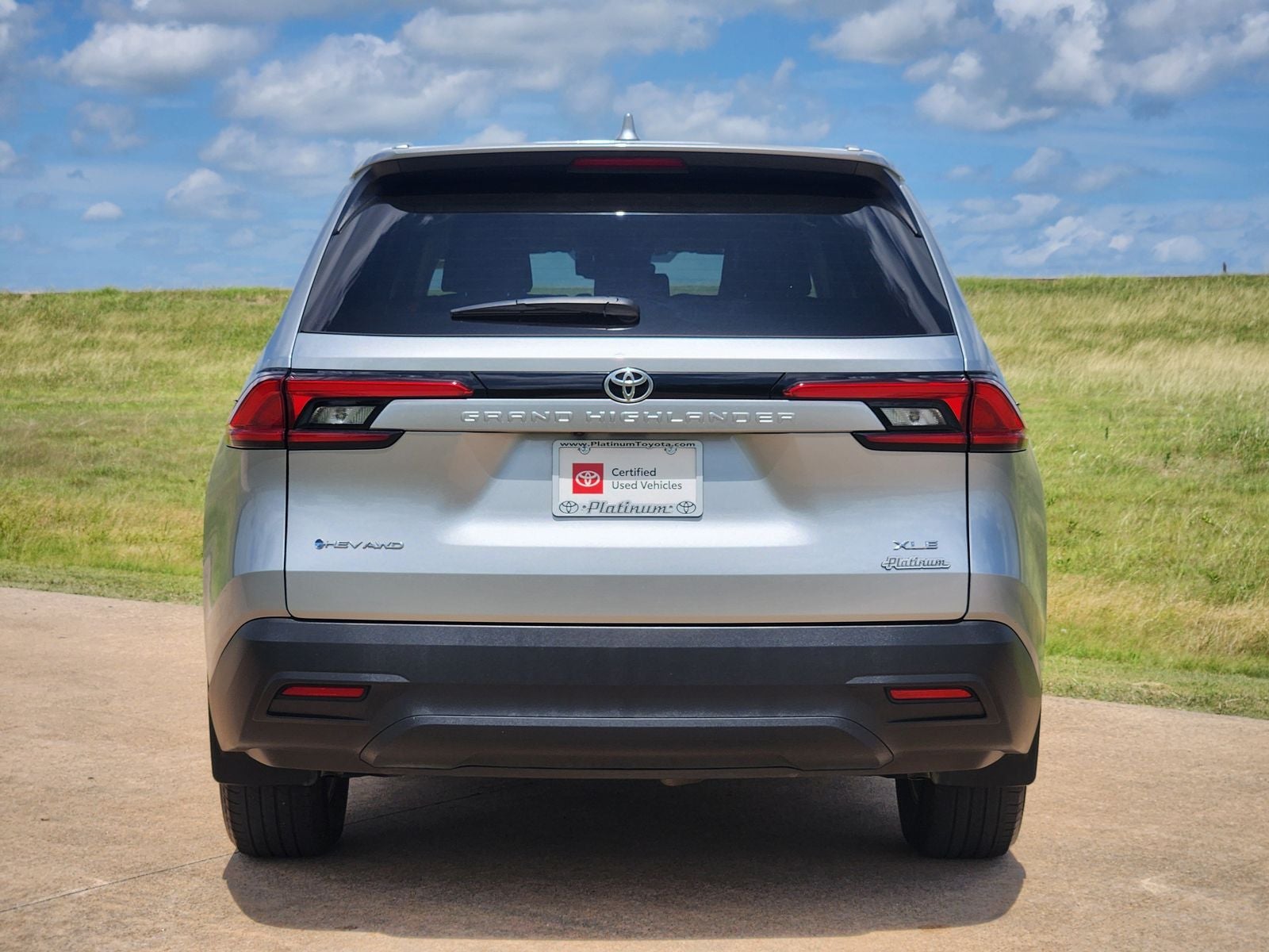 2024 Toyota Grand Highlander Hybrid XLE