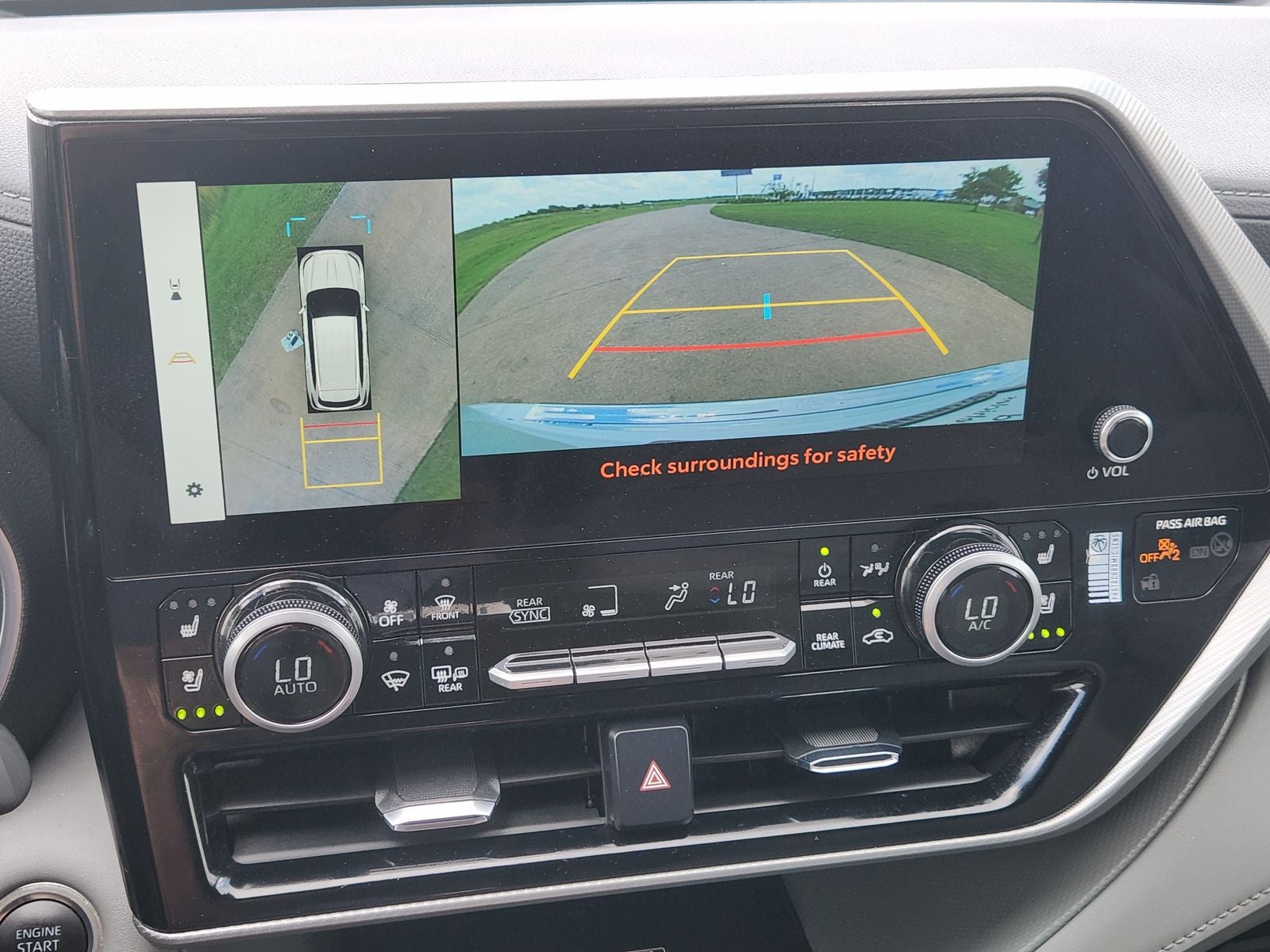 2025 Toyota Highlander Platinum