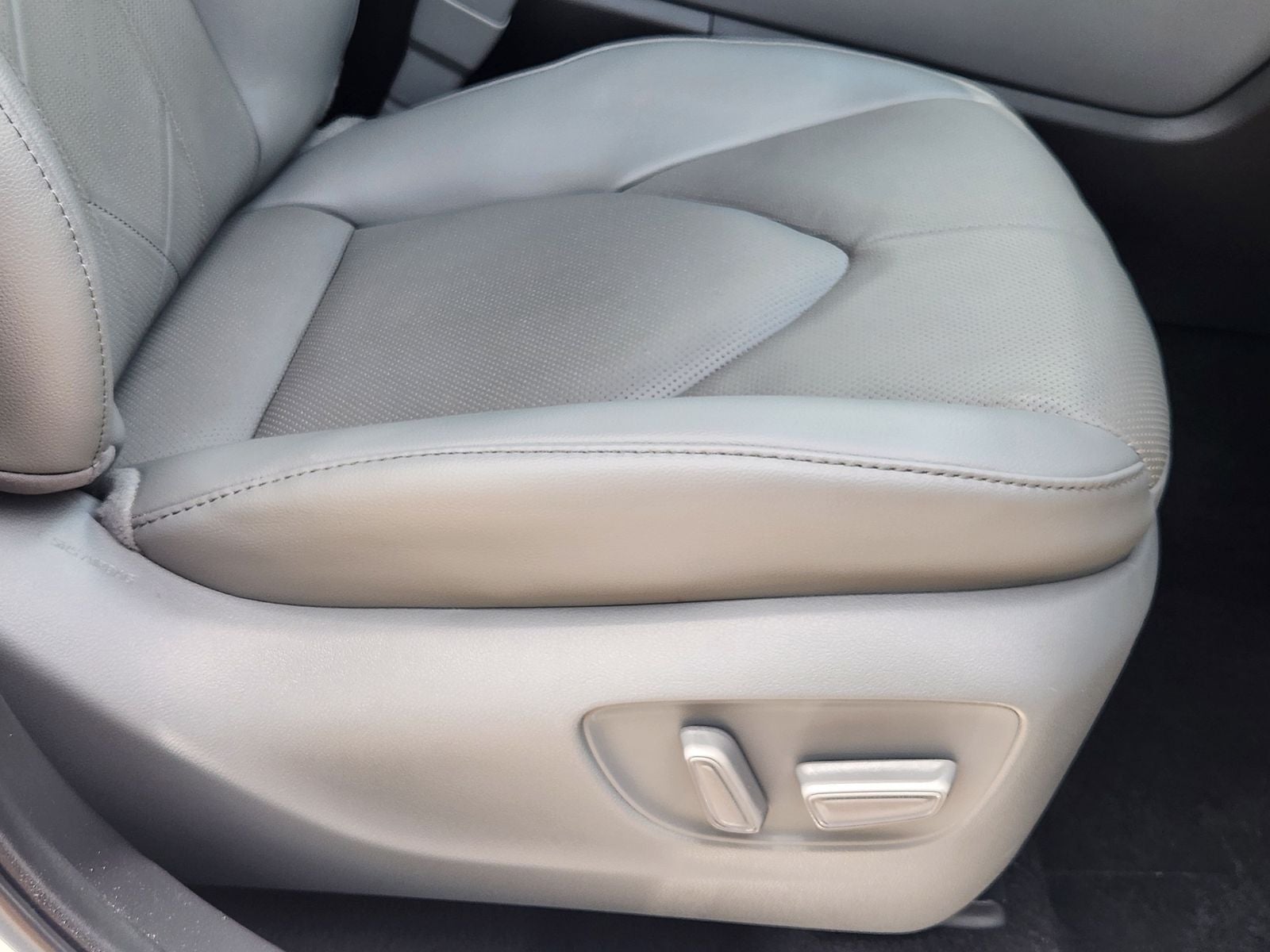 2025 Toyota Highlander Platinum