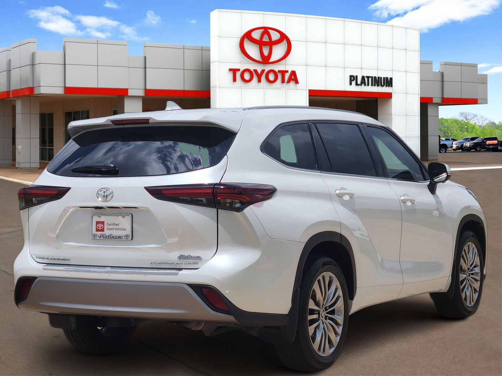 2025 Toyota Highlander Platinum