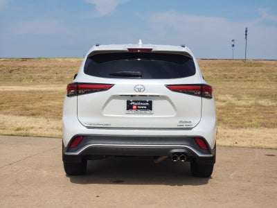 2022 Toyota Highlander XSE