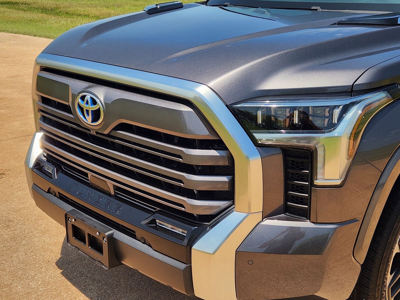 2024 Toyota Tundra Hybrid Limited