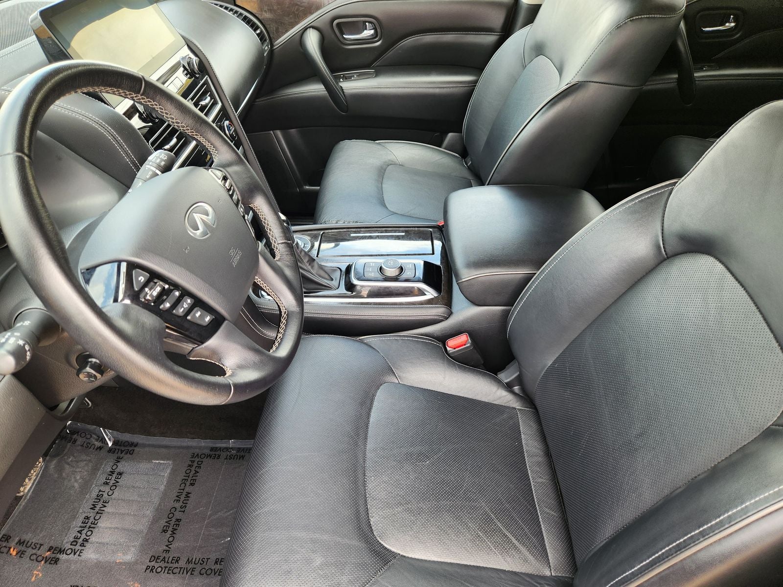 2024 INFINITI QX80 LUXE