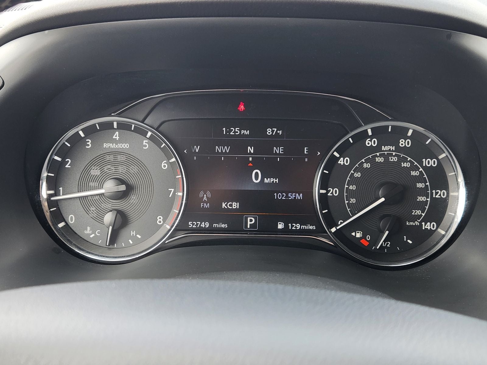 2024 INFINITI QX80 LUXE