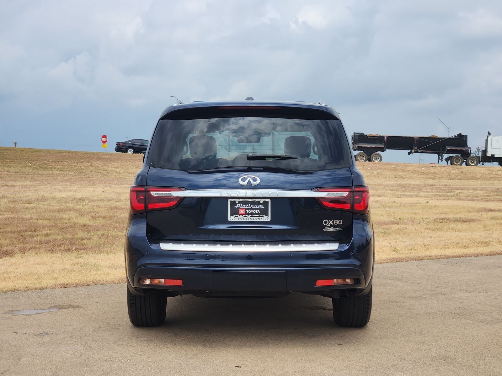 2024 INFINITI QX80 LUXE