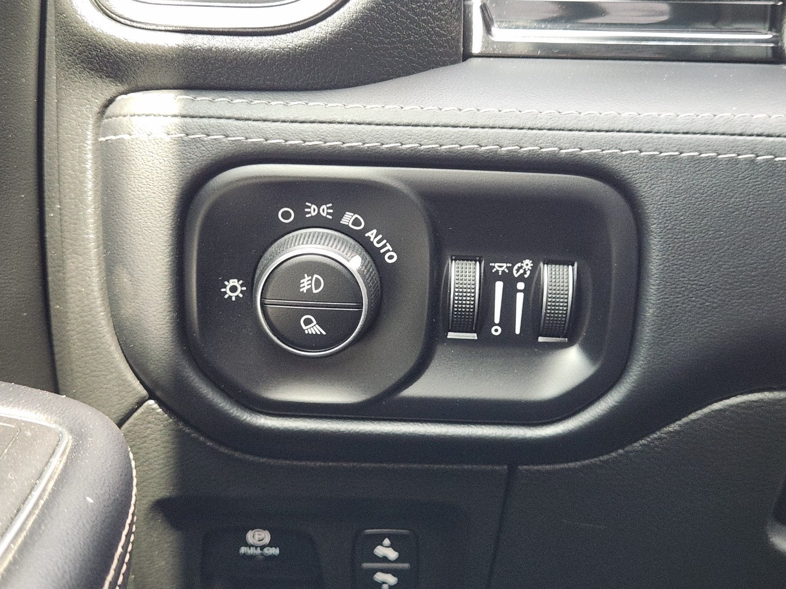2024 RAM 1500 Limited