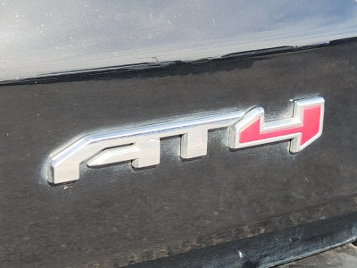 2025 GMC Acadia AT4