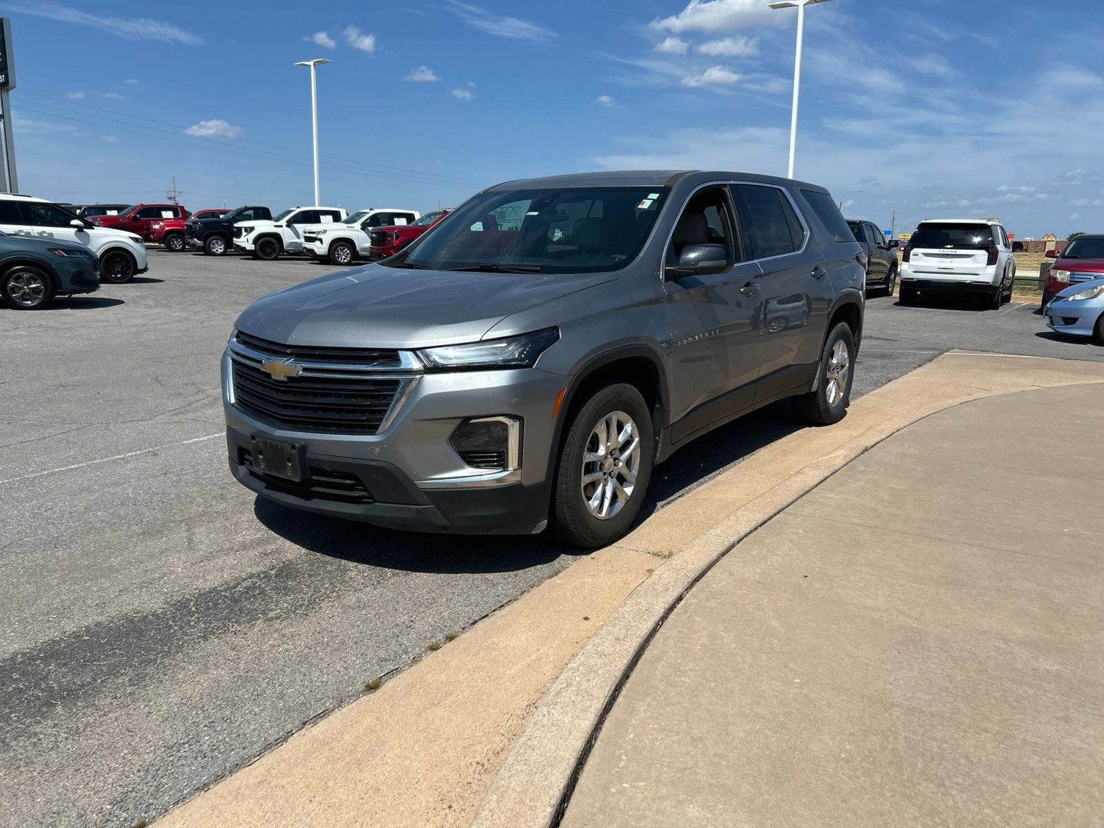 2023 Chevrolet Traverse LS