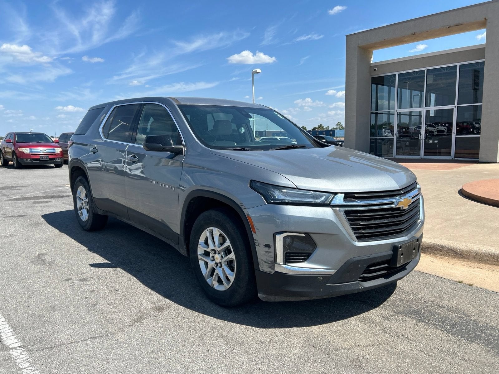 2023 Chevrolet Traverse LS