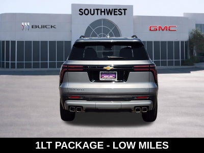 2024 Chevrolet Traverse LT