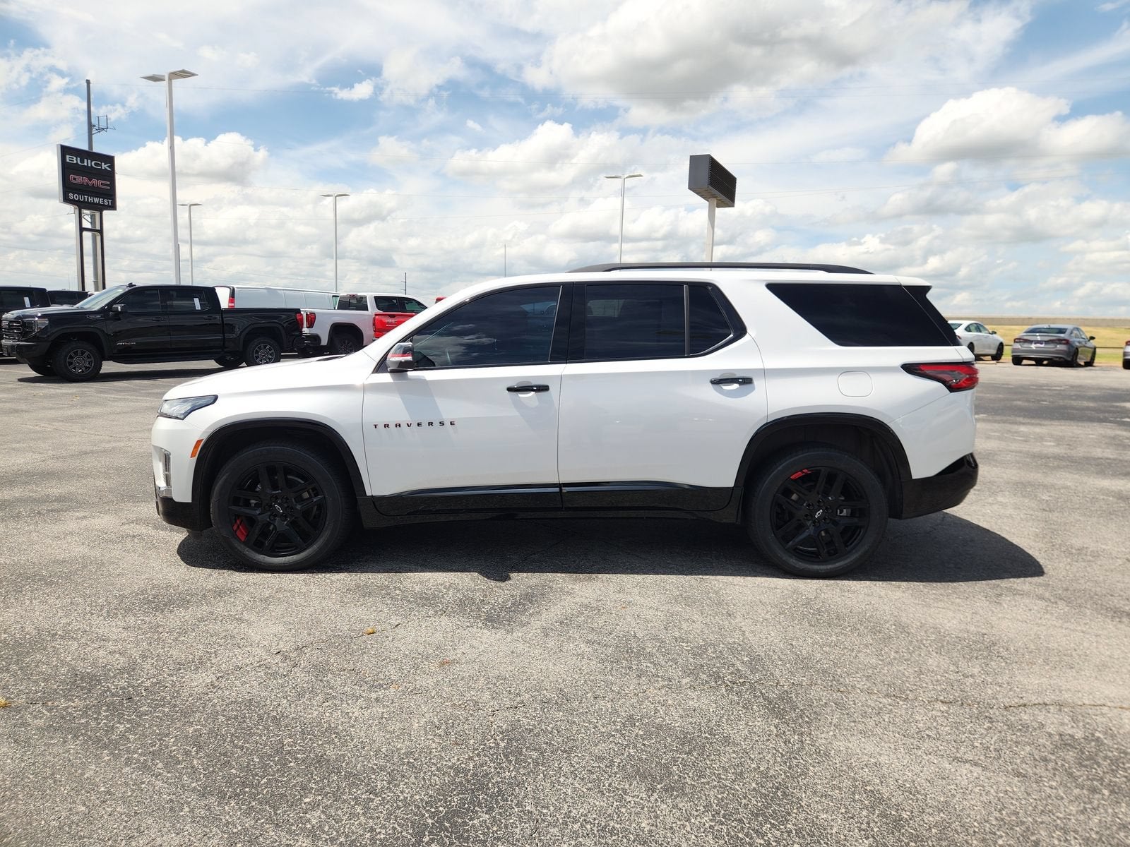 2023 Chevrolet Traverse Premier
