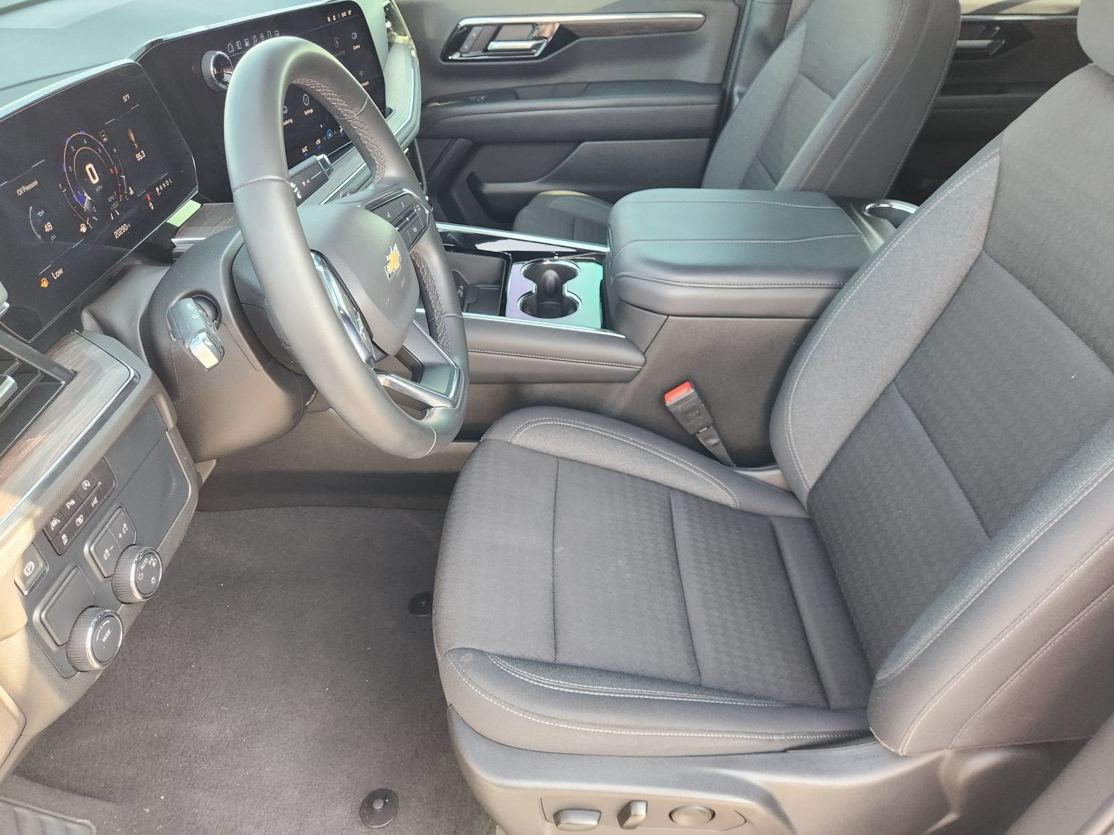 2025 Chevrolet Tahoe LS