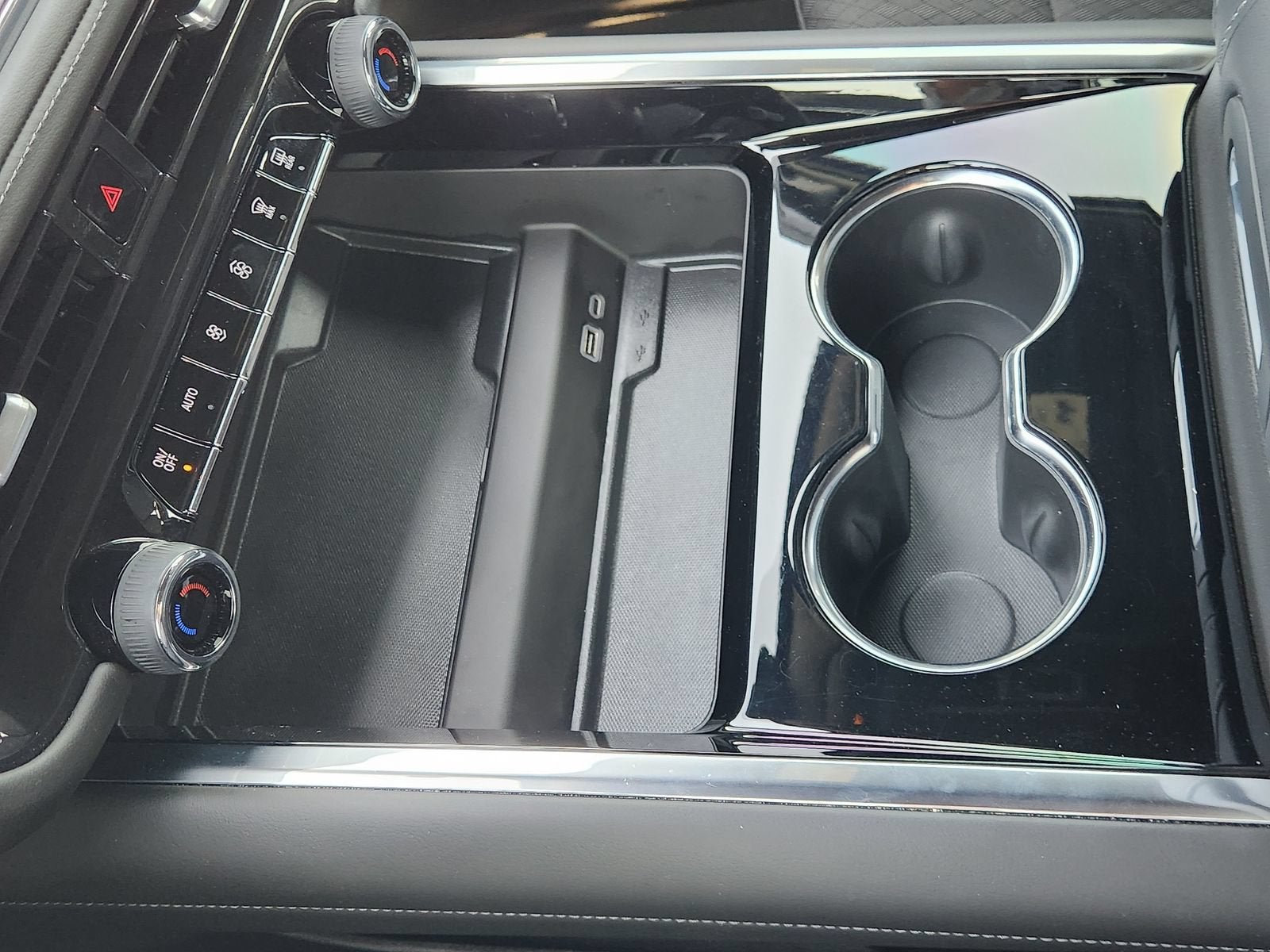 2025 Chevrolet Tahoe LS