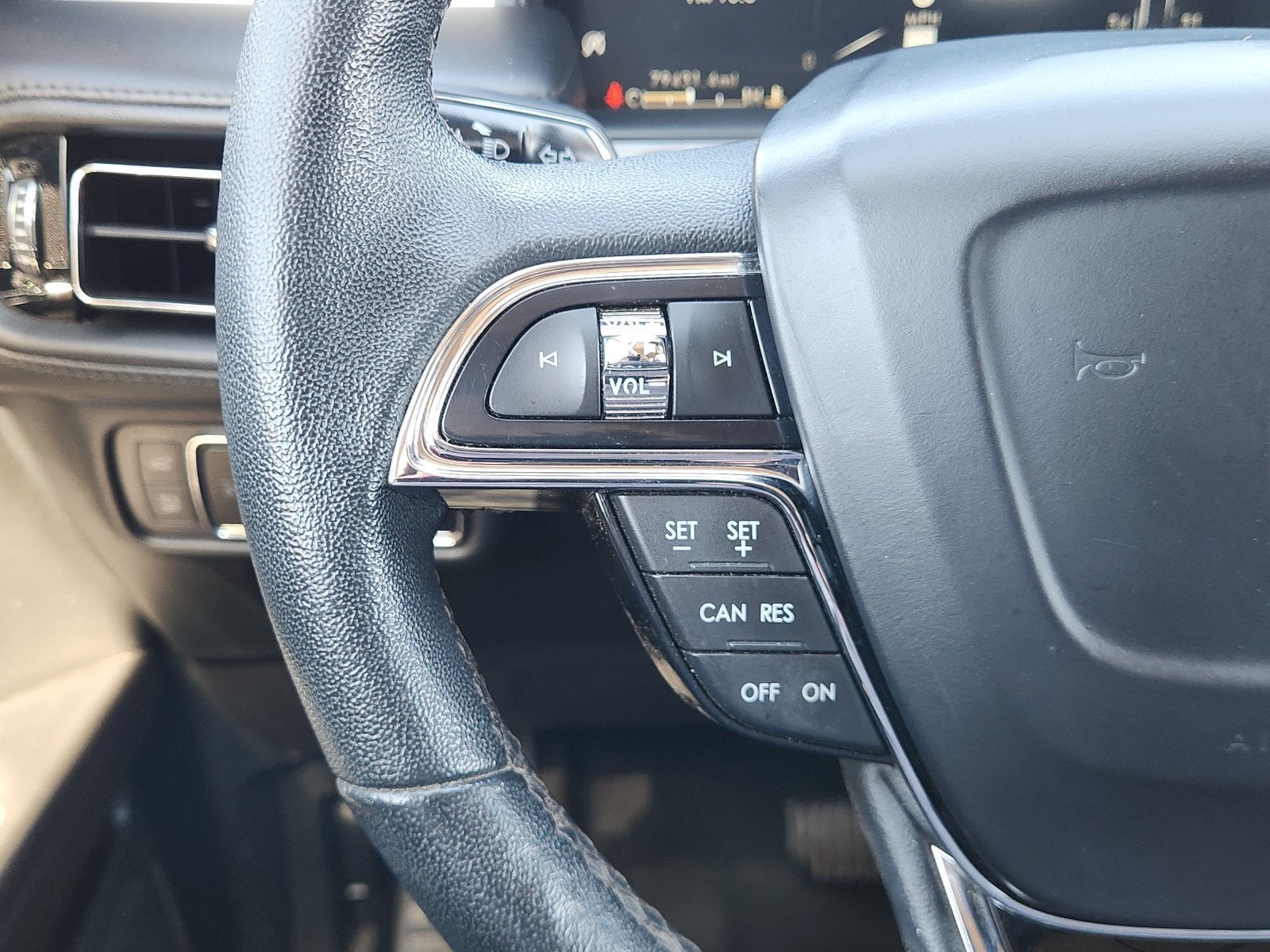 2022 Lincoln Nautilus Standard