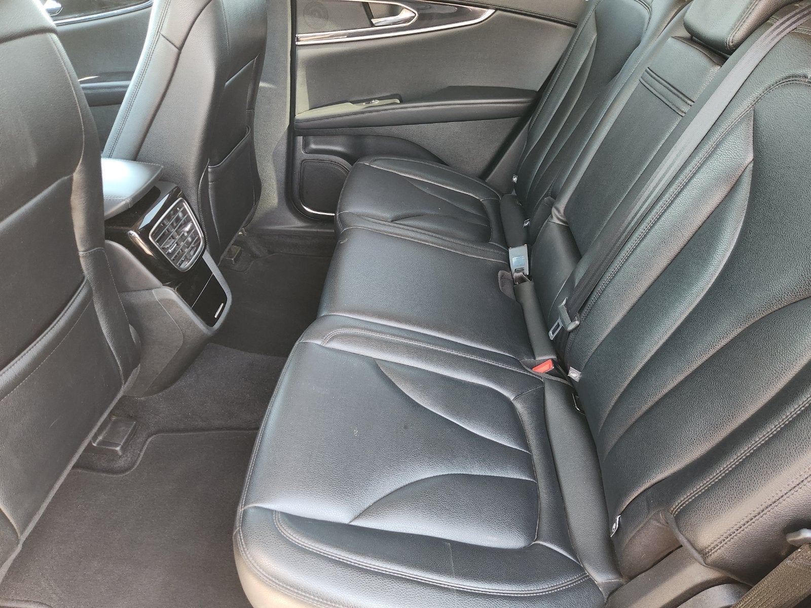 2022 Lincoln Nautilus Standard