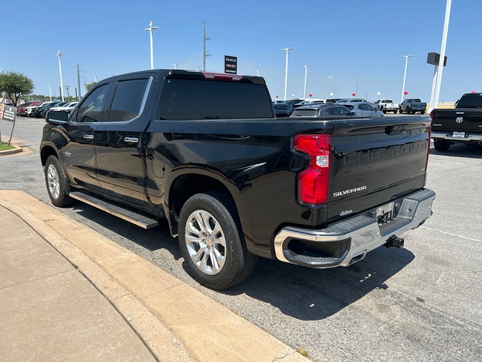 2023 Chevrolet Silverado 1500 LTZ