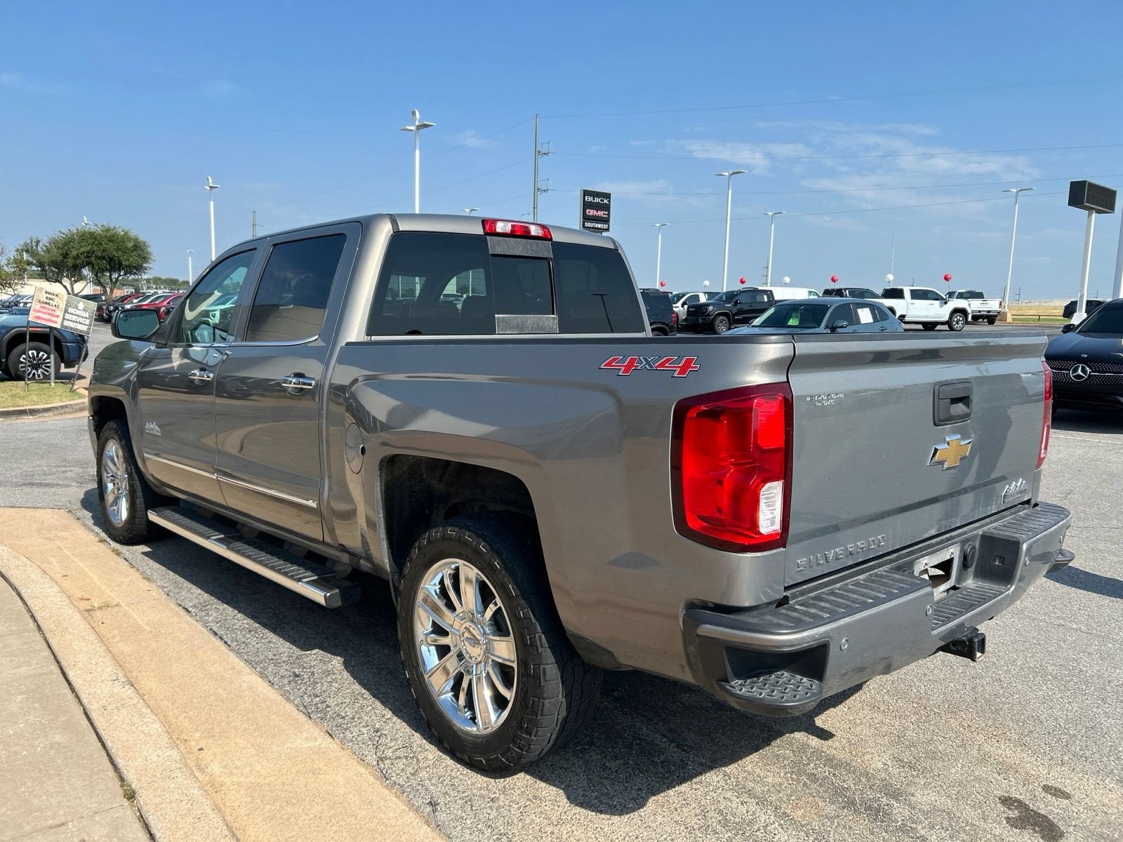 2017 Chevrolet Silverado 1500 High Country