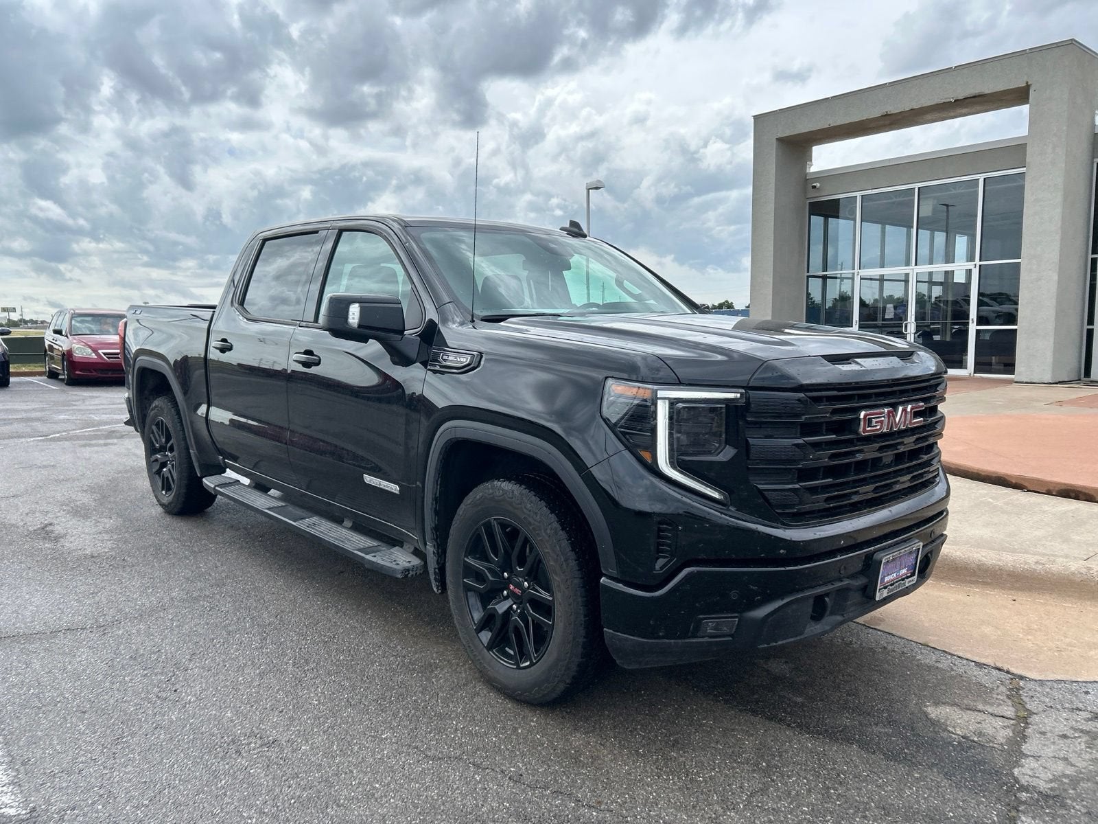 2025 GMC Sierra 1500 Elevation