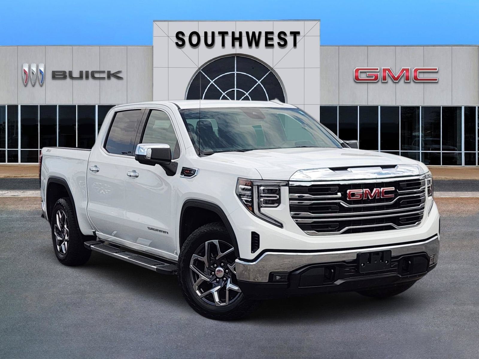 2025 GMC Sierra 1500 SLT