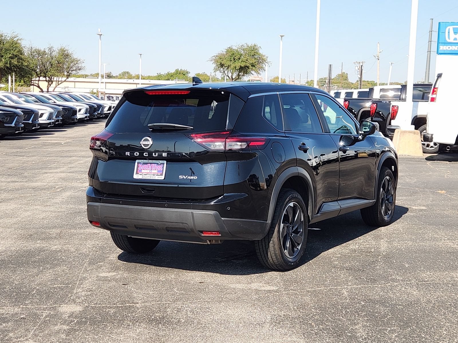 2024 Nissan Rogue SV