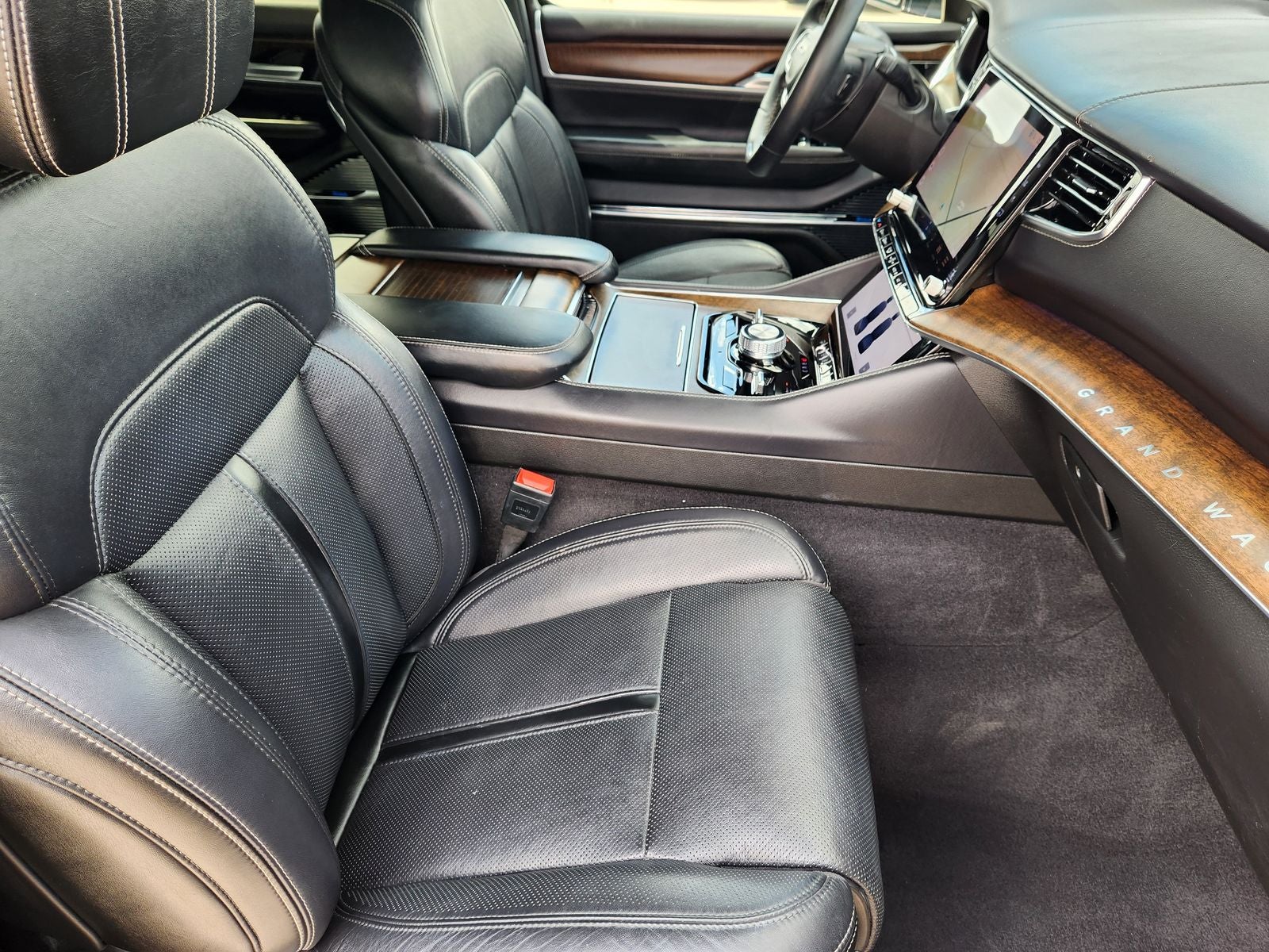 2024 Jeep Grand Wagoneer L Base