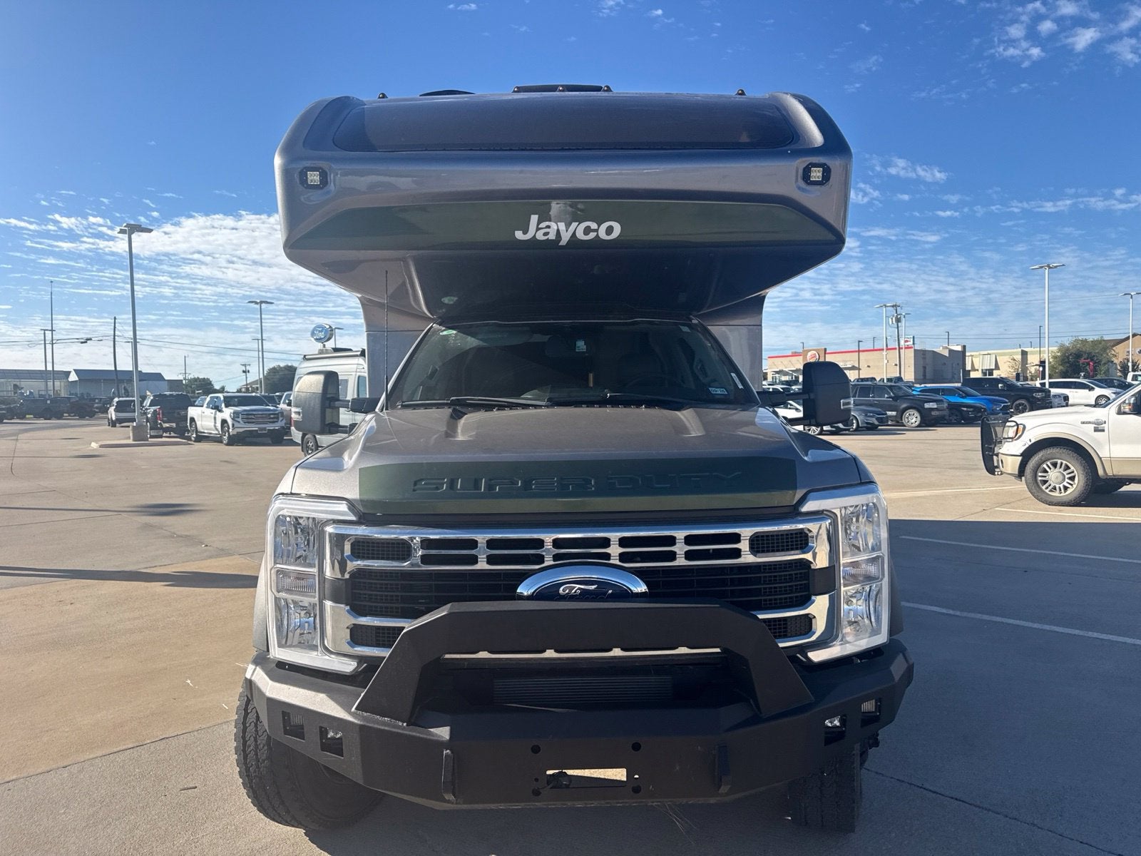 2023 Ford F-600SD XLT