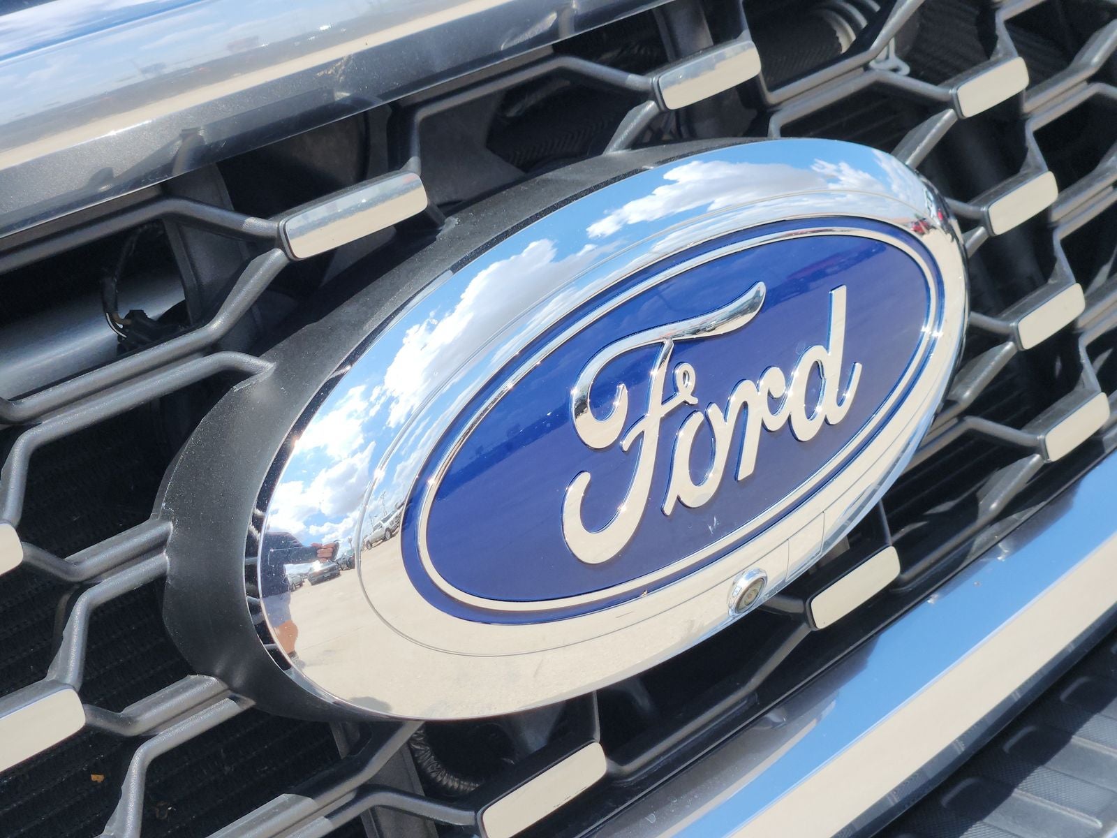 2024 Ford F-350SD Lariat DRW