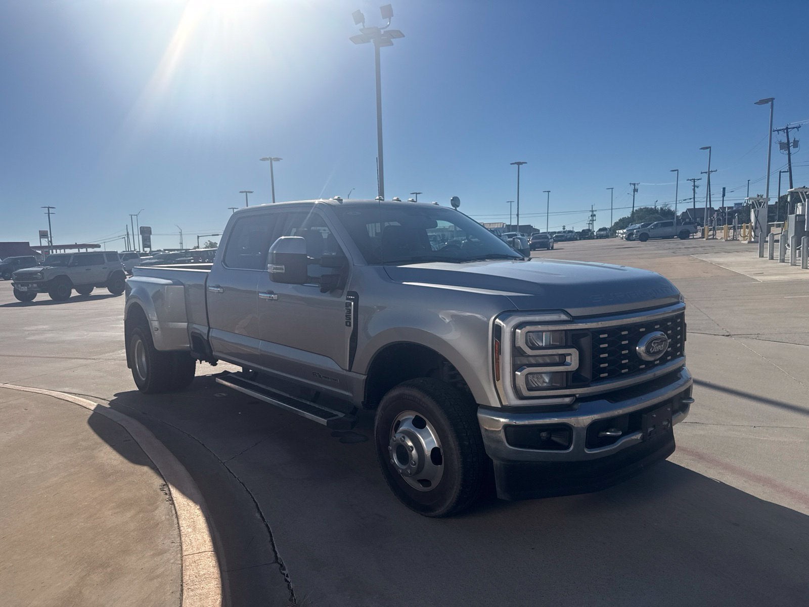 2024 Ford F-350SD Lariat DRW