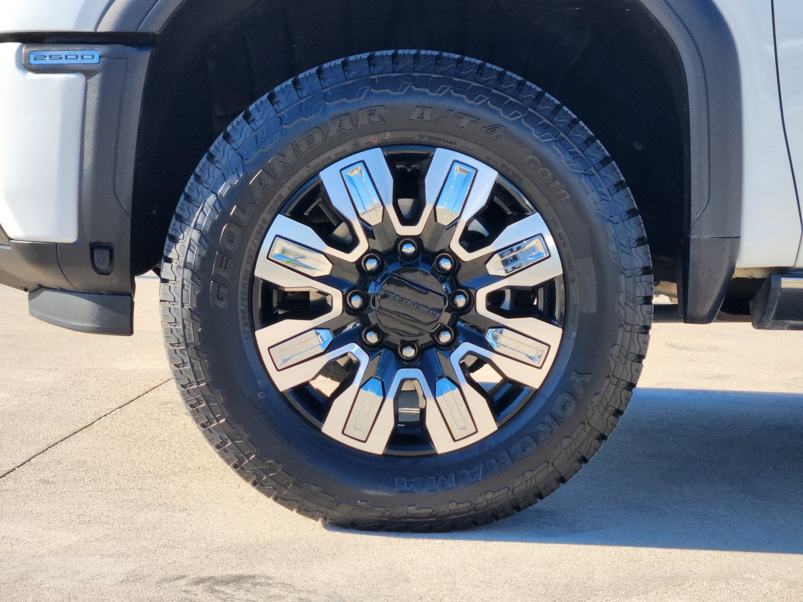 2025 GMC Sierra 2500HD Denali