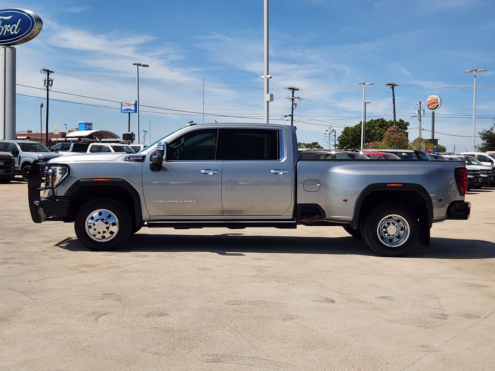 2025 GMC Sierra 3500HD Denali