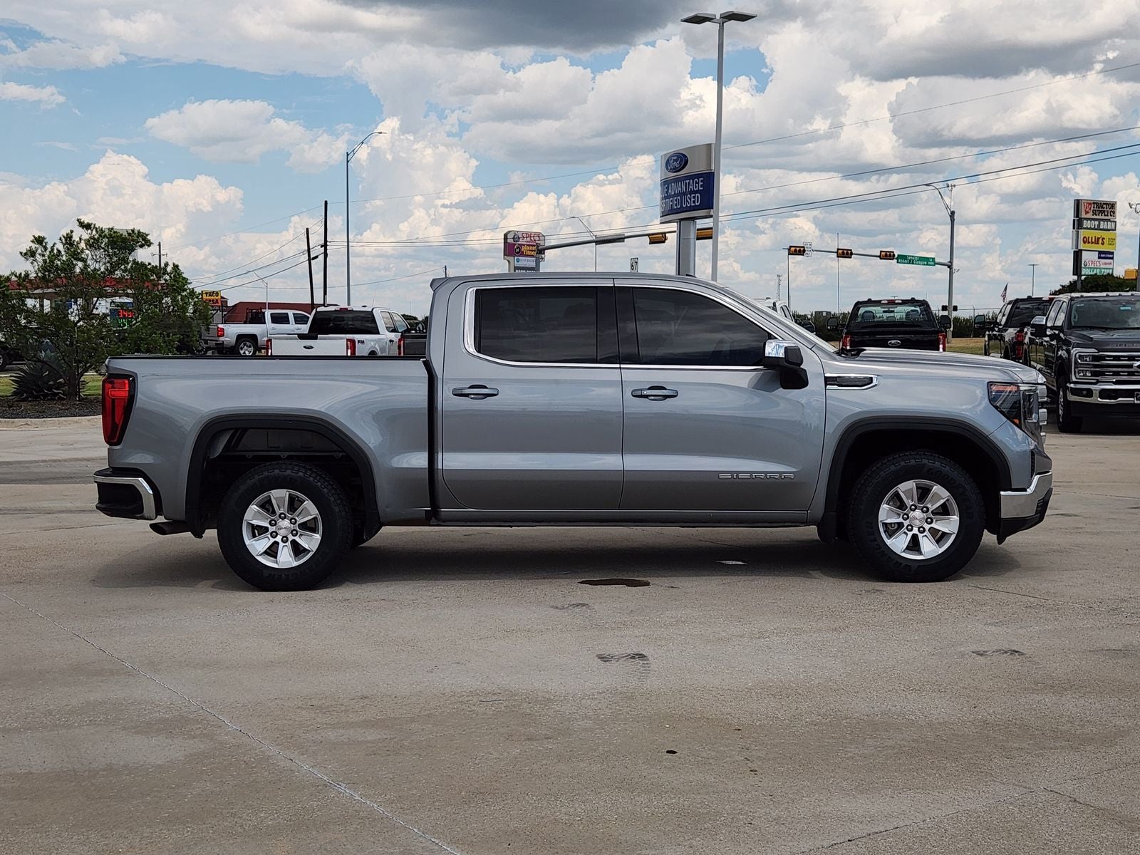 2024 GMC Sierra 1500 SLE