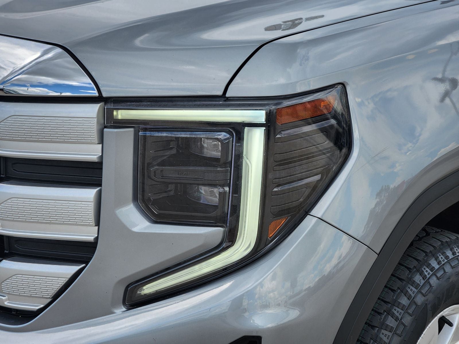 2024 GMC Sierra 1500 SLE