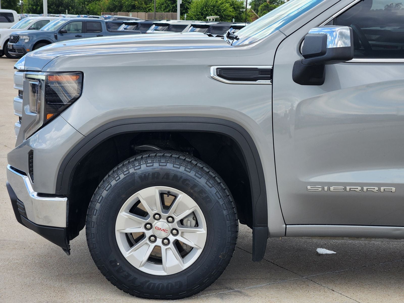 2024 GMC Sierra 1500 SLE