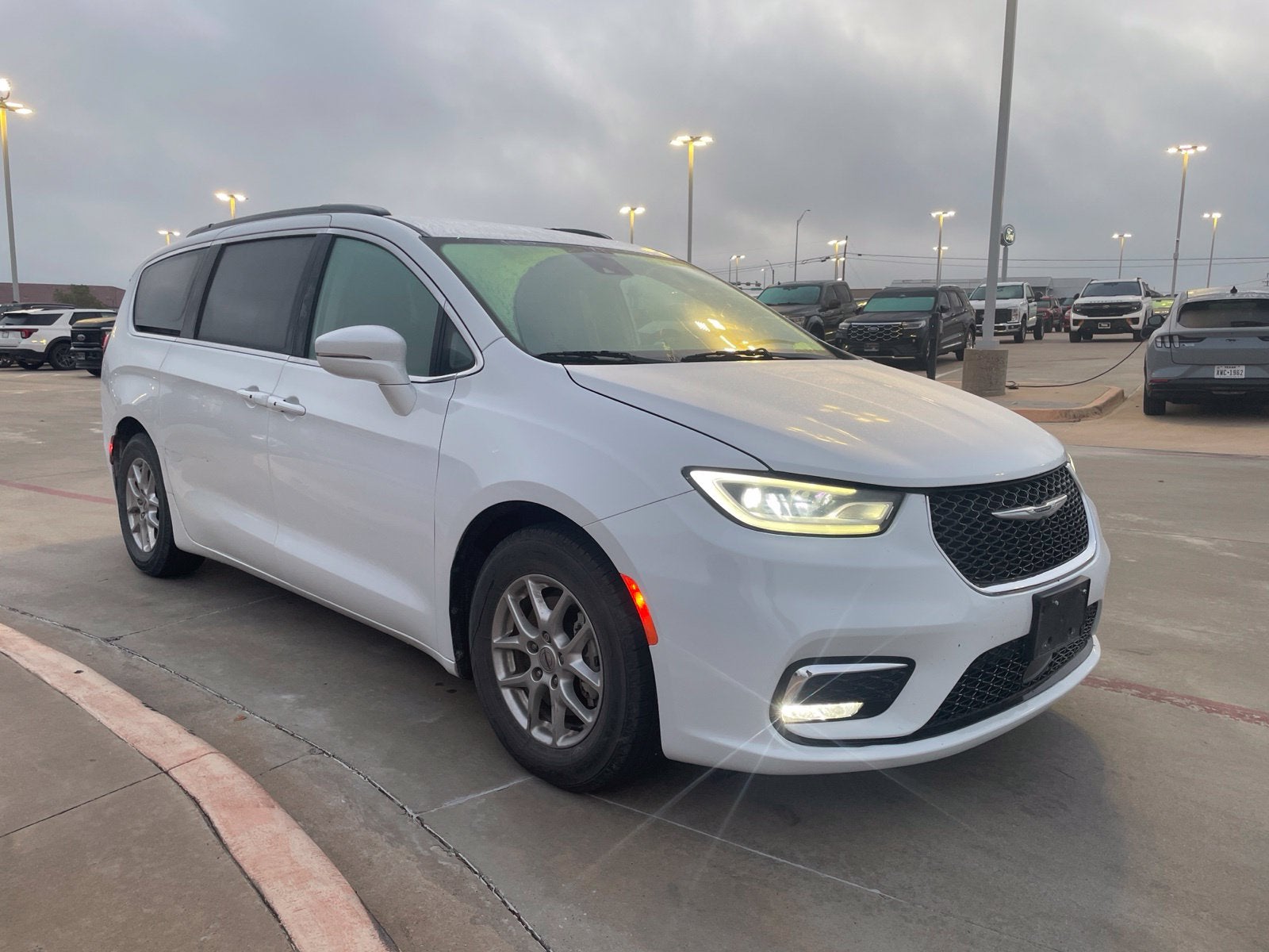 2022 Chrysler Pacifica Touring L