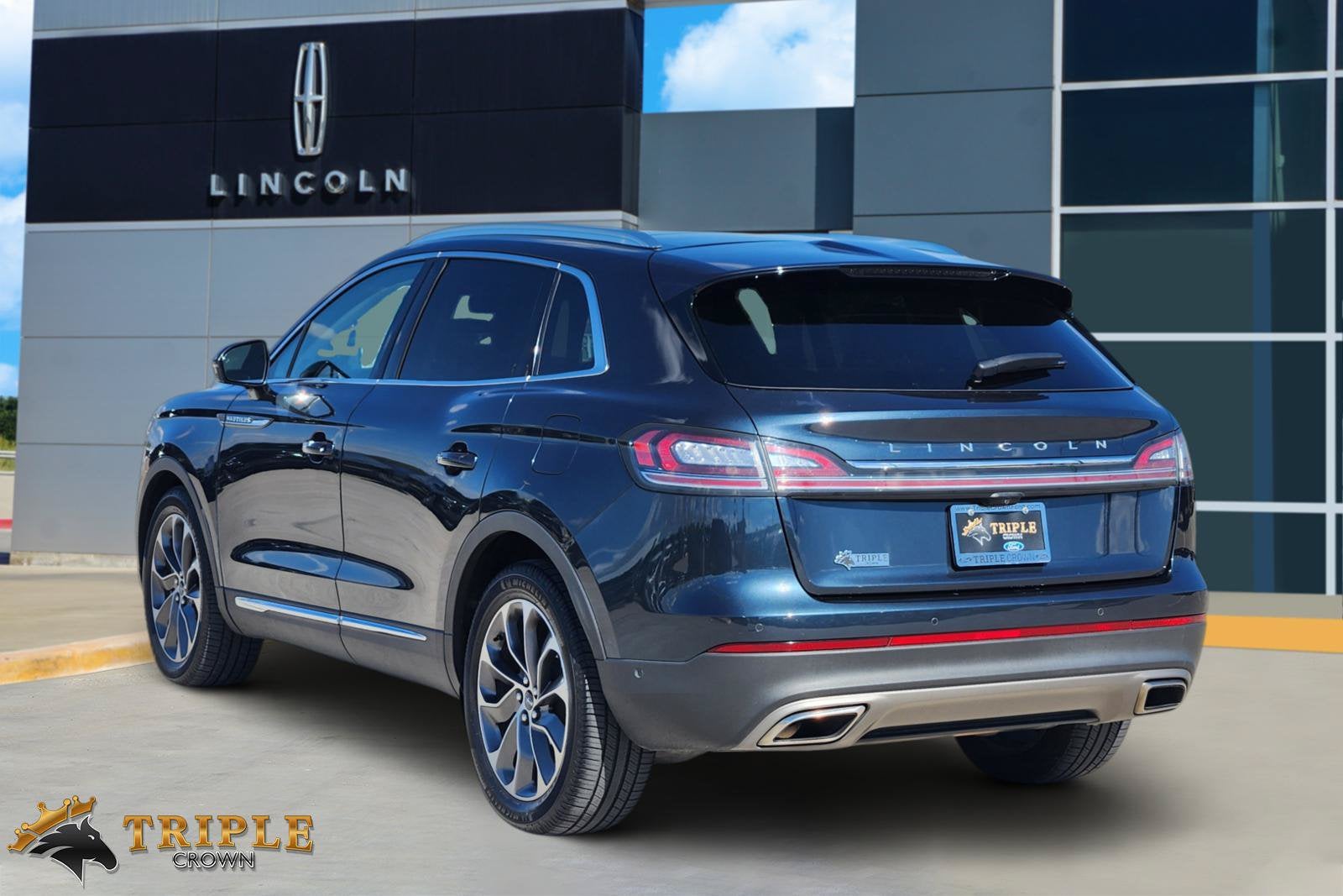 2022 Lincoln Nautilus Reserve