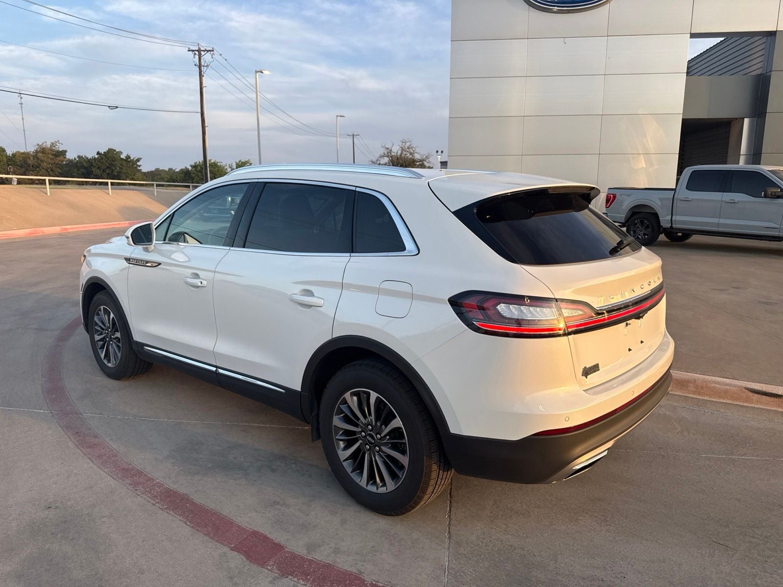 2023 Lincoln Nautilus Standard