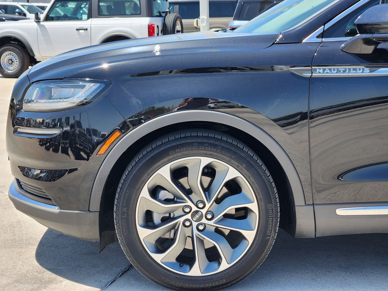 2023 Lincoln Nautilus Reserve