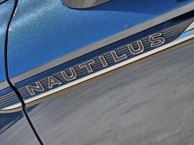 2022 Lincoln Nautilus Black Label