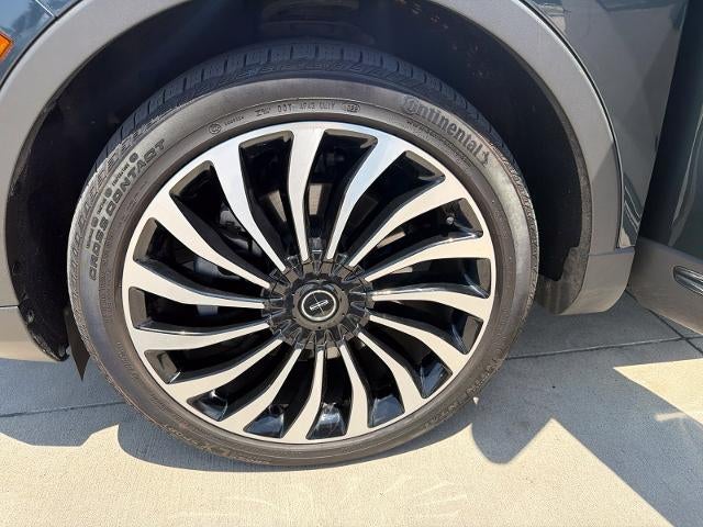 2022 Lincoln Nautilus Black Label
