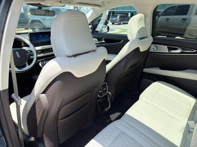 2022 Lincoln Nautilus Black Label