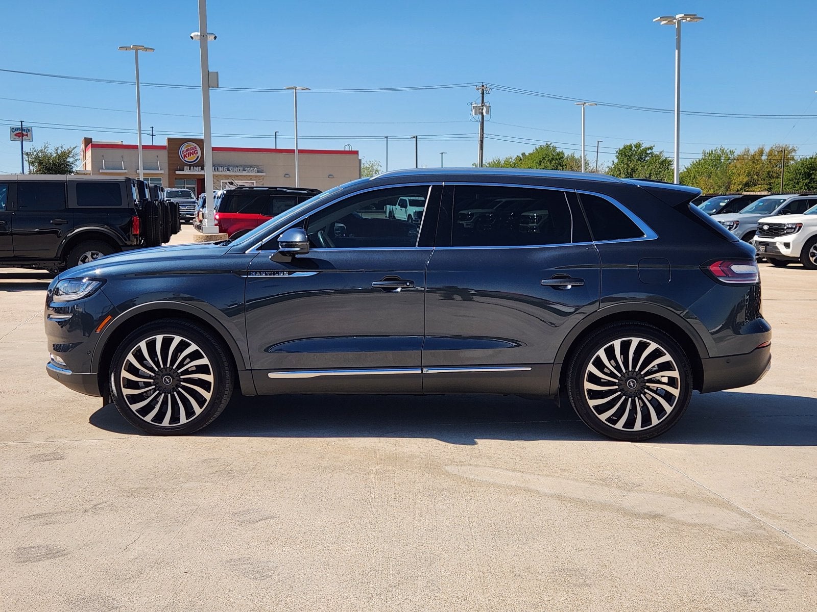 2022 Lincoln Nautilus Black Label