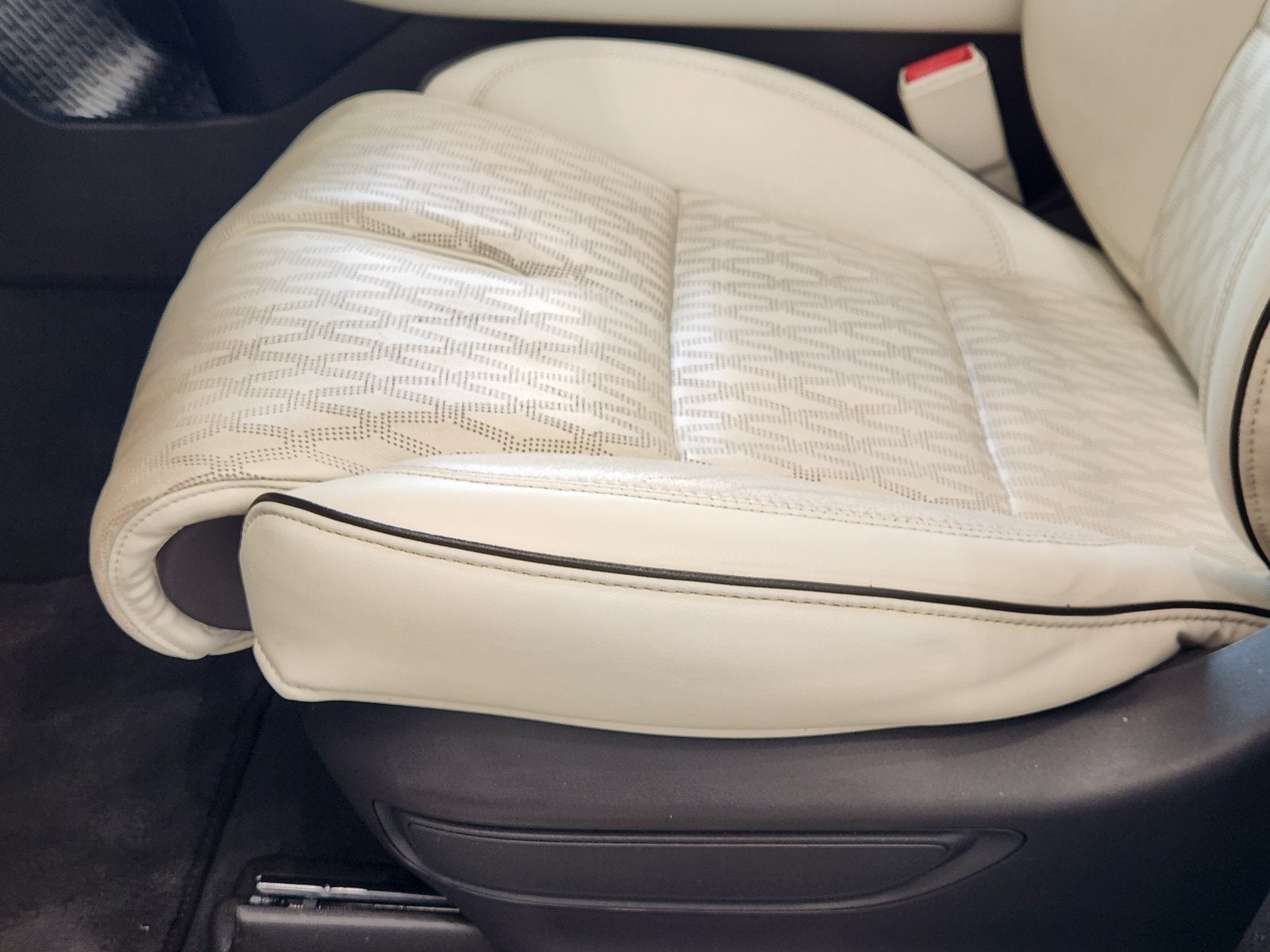 2023 Lincoln Aviator Black Label Premium