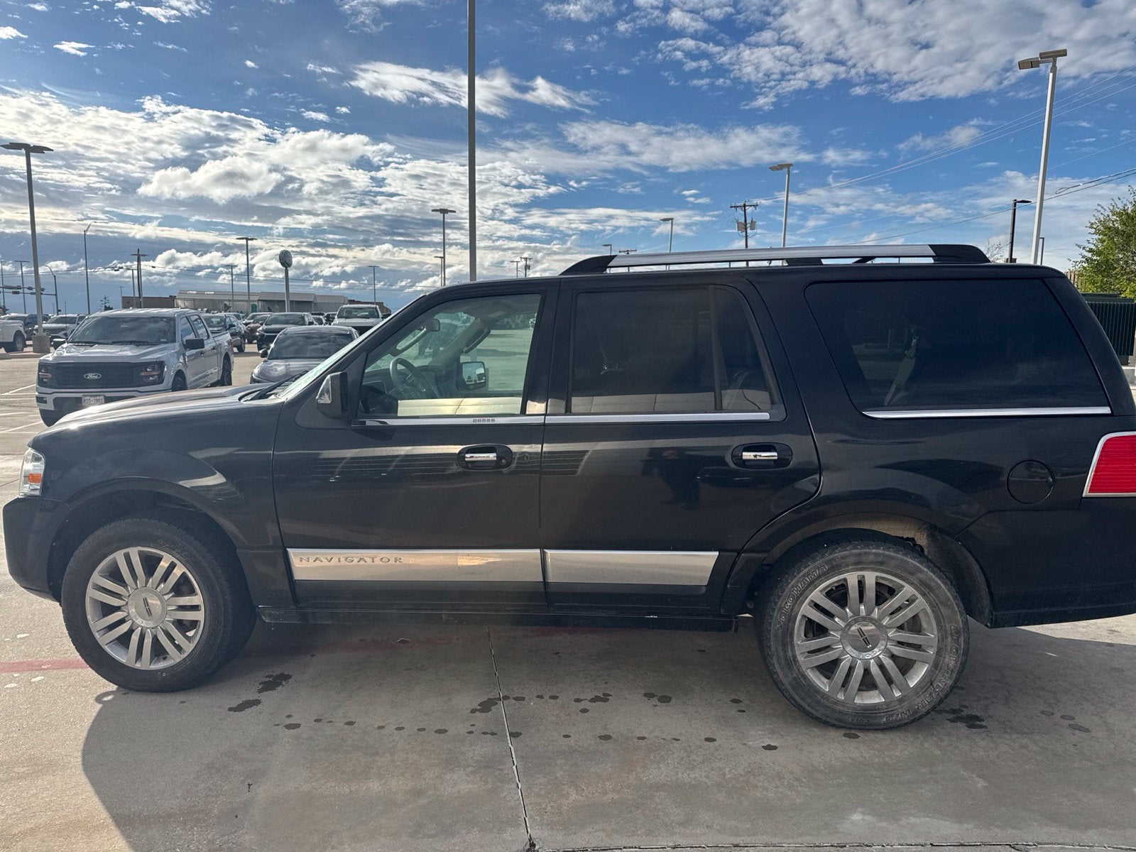 2010 Lincoln Navigator Base