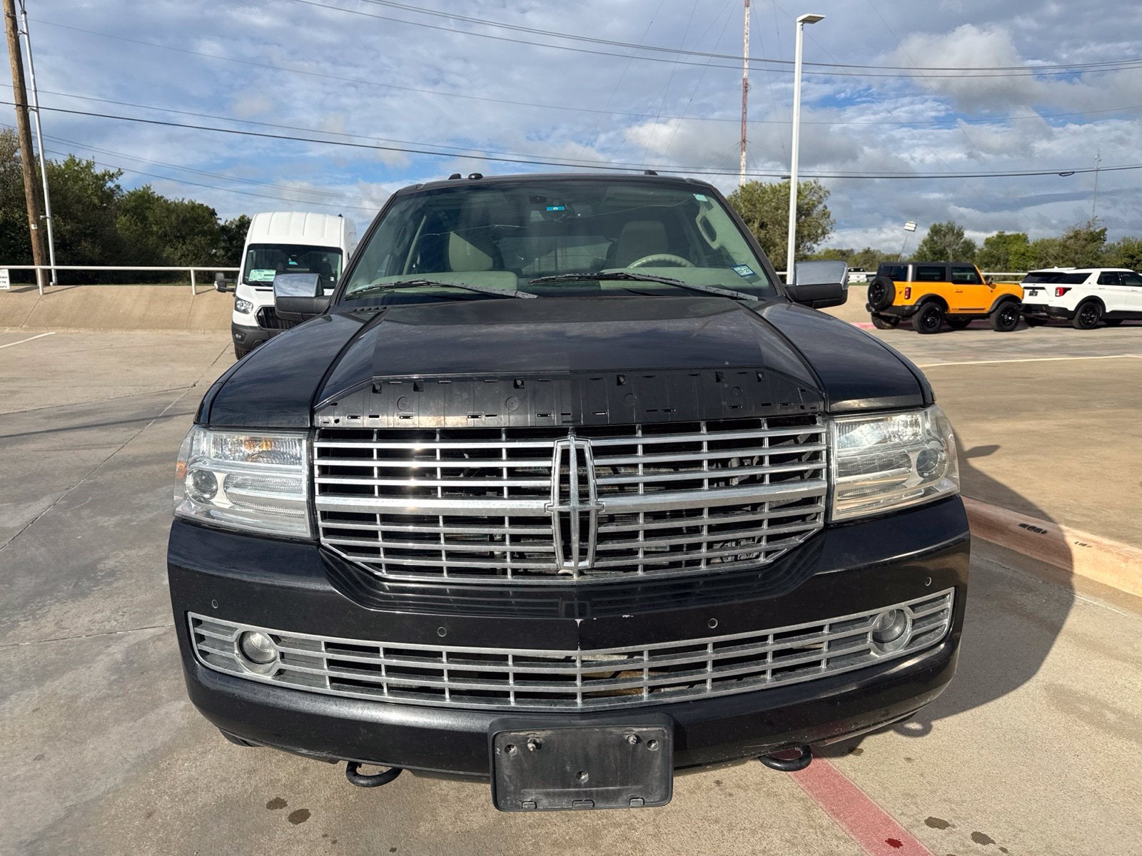 2010 Lincoln Navigator Base