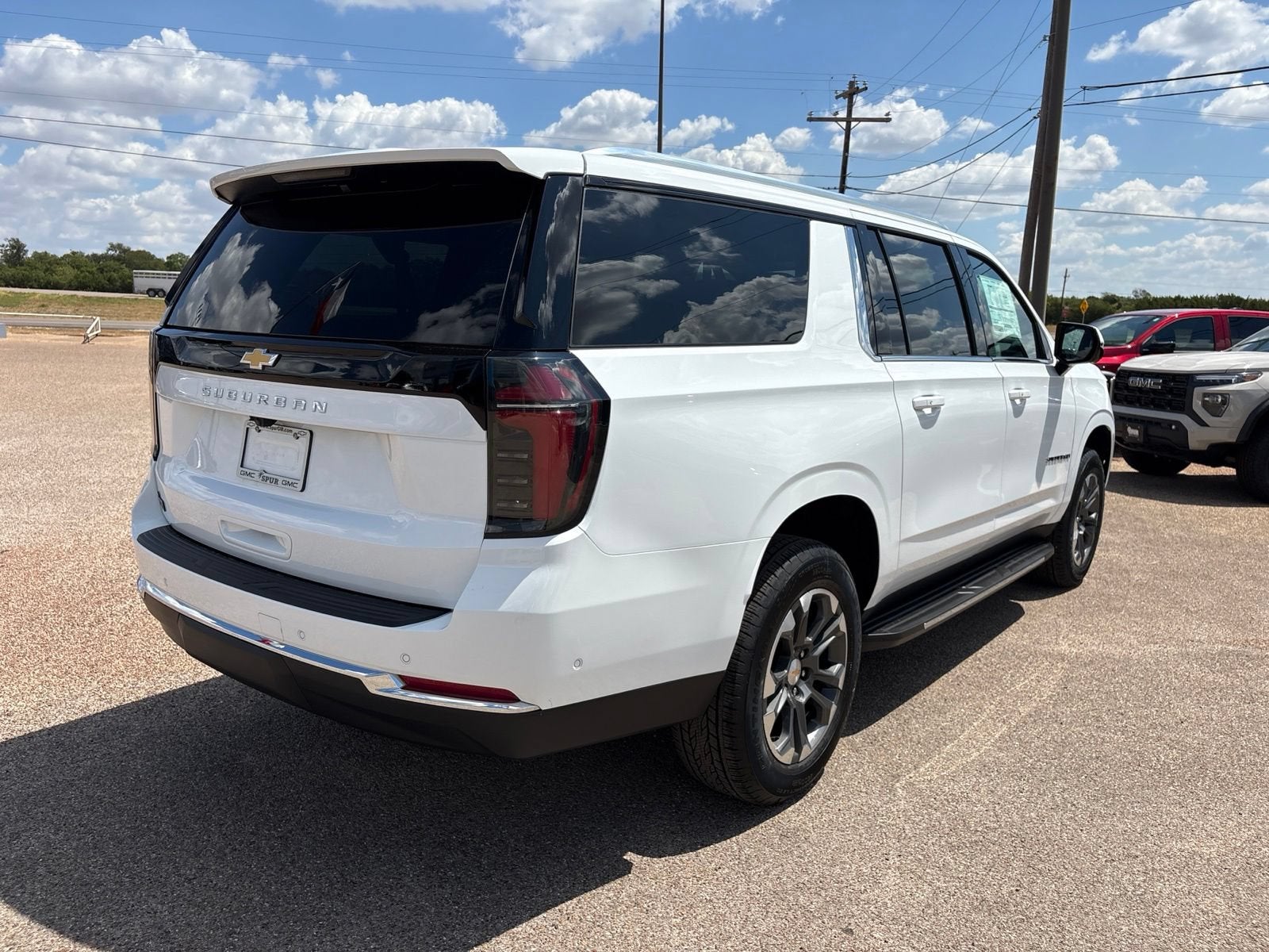 2026 Chevrolet Suburban LS