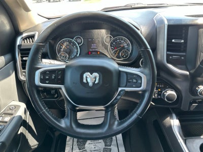 2020 RAM 1500 Big Horn Crew Cab 4x4 5'7" Box