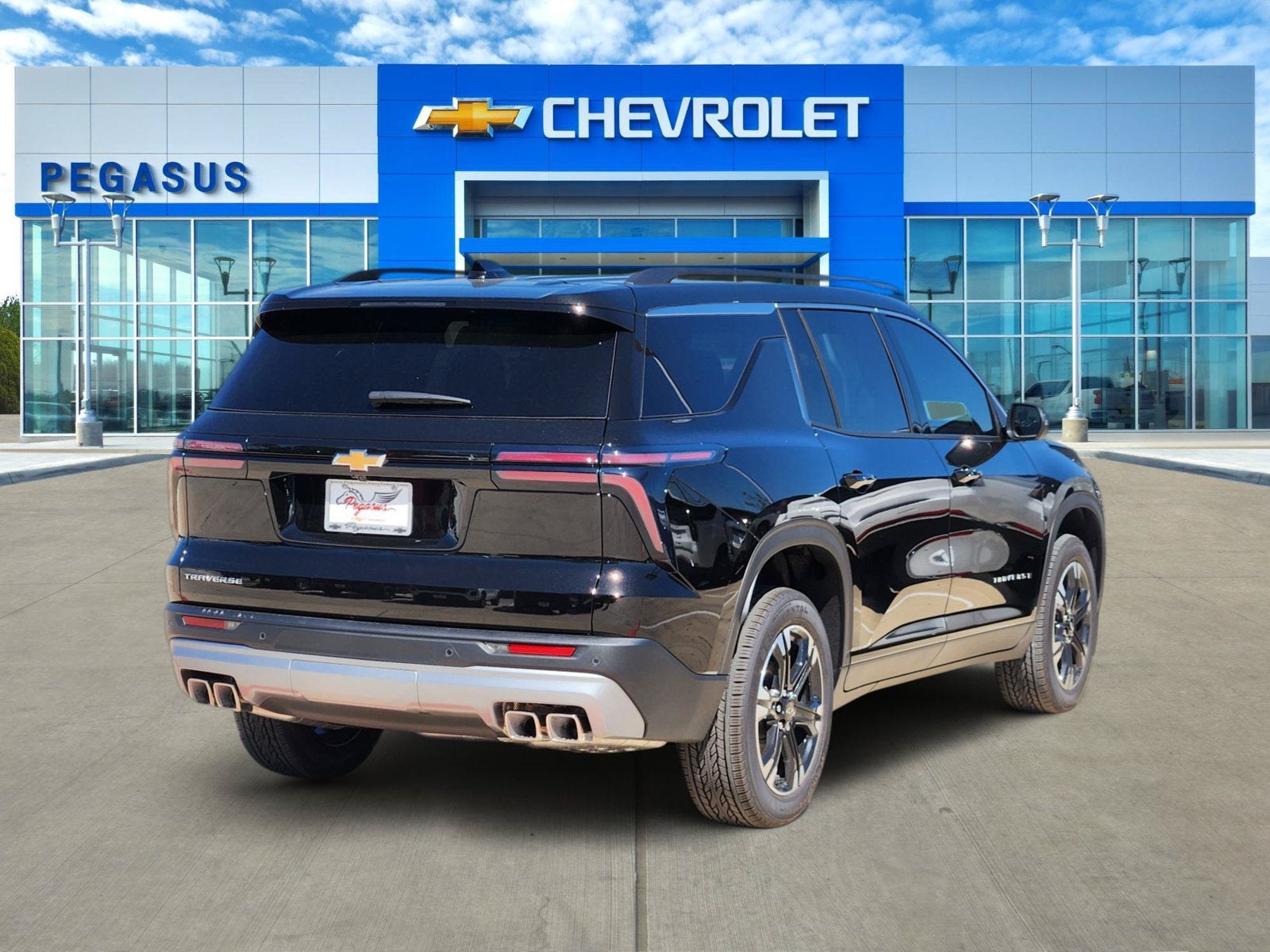2027 Chevrolet Traverse LT
