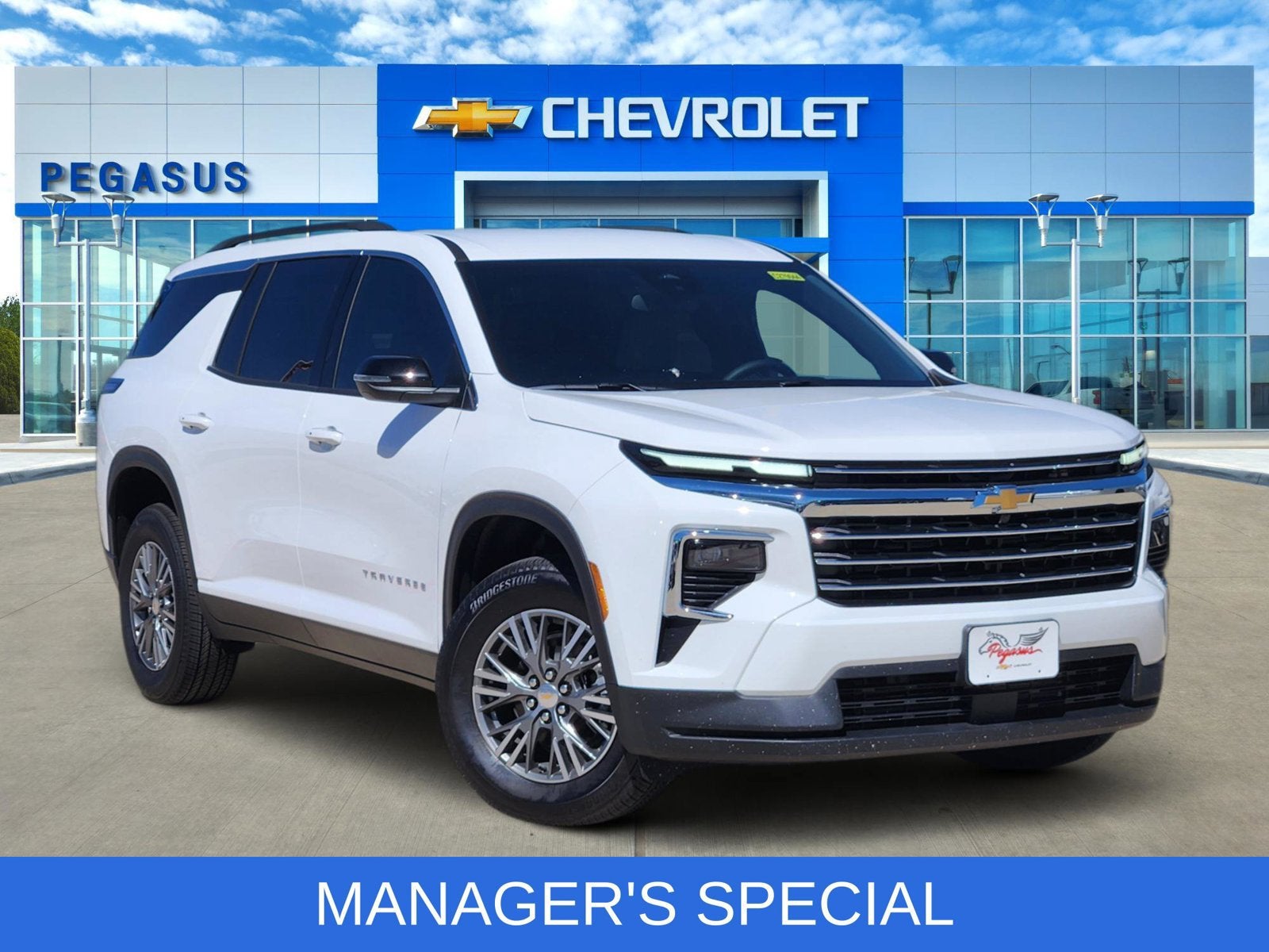 2027 Chevrolet Traverse LT
