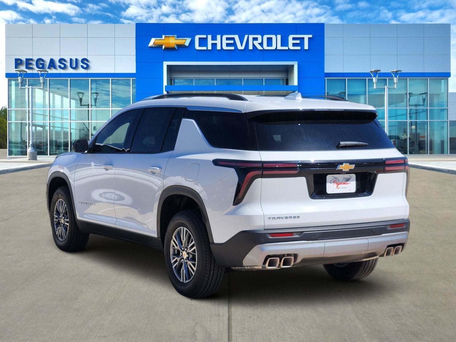2027 Chevrolet Traverse LT
